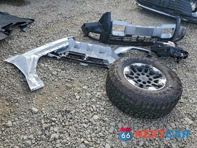 Zdjęcie 13 z 13 samochodu: 2024 GMC HUMMER SUV 3X VIN:1GKB0RDCXRU114261 - miniatura