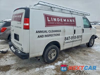 Trzecie zdjęcie samochodu z tyłu: 2021 CHEVROLET EXPRESS DELIVERY VAN VIN:1GCWGAFPXM1228247 - miniatura