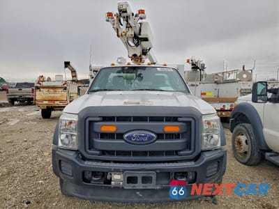 Piąte zdjęcie samochodu w środku: 2016 FORD F450 SUPER DUTY VIN:1FDUF4GY0GEA75437 - miniatura