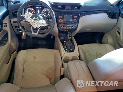 Zdjęcie 8 z 13 samochodu: 2017 NISSAN ROGUE SPORT S VIN:JN1BJ1CPXHW010423 - miniatura