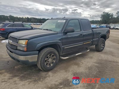 2004 CHEVROLET SILVERADO K1500 1GCEK19T44E285121 - główne zdjęcie licytacji z USA - miniatura