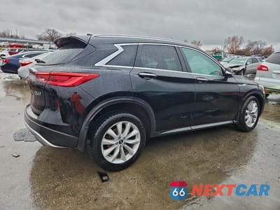 Trzecie zdjęcie samochodu z tyłu: 2019 INFINITI QX50 ESSENTIAL VIN:3PCAJ5M34KF106782 - miniatura