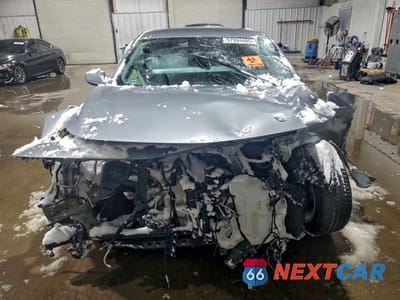 Piąte zdjęcie samochodu w środku: 2025 CHEVROLET MALIBU LT VIN:1G1ZD5ST5SF142627 - miniatura