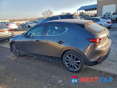 Drugie zdjęcie samochodu z przodu: 2023 MAZDA 3 PREFERRED VIN:JM1BPALM1P1611278 - miniatura