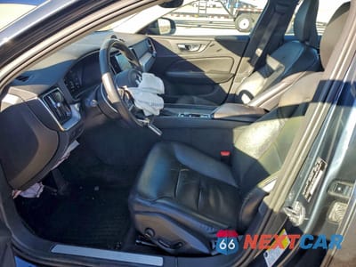 Zdjęcie 7 z 13 samochodu: 2019 VOLVO S60 T6 MOMENTUM VIN:7JRA22TK2KG016400 - miniatura