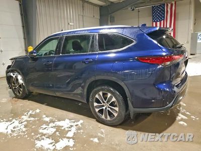 Drugie zdjęcie samochodu z przodu: 2022 TOYOTA HIGHLANDER XLE VIN:5TDHZRBH6NS566605 - miniatura