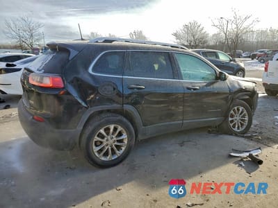 Trzecie zdjęcie samochodu z tyłu: 2019 JEEP CHEROKEE LATITUDE VIN:1C4PJLCB8KD205314 - miniatura
