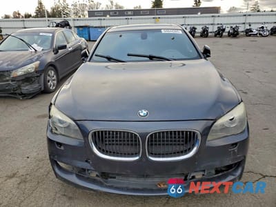 Piąte zdjęcie samochodu w środku: 2012 BMW 750 I VIN:WBAKA8C50CCY37455 - miniatura