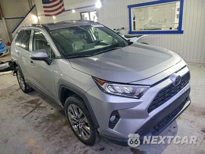 Czwarte zdjęcie samochodu z boku: 2019 TOYOTA RAV4 XLE PREMIUM VIN:JTMC1RFV9KD510974 - miniatura