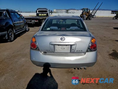 Zdjęcie 6 z 11 samochodu: 2003 NISS ALTIMA VIN:1N4AL11D93C233452 - miniatura