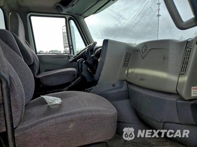 Piąte zdjęcie samochodu w środku: 2016 INTERNATIONAL PROSTAR VIN:1HSDJAPR5GH107203 - miniatura