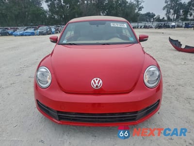 Piąte zdjęcie samochodu w środku: 2015 VOLKSWAGEN BEETLE 1.8T VIN:3VW507AT1FM801174 - miniatura