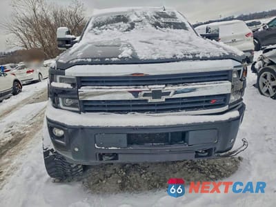 Piąte zdjęcie samochodu w środku: 2016 CHEVROLET SILVERADO K2500 HEAVY DUTY LTZ VIN:1GC1KWE85GF251006 - miniatura
