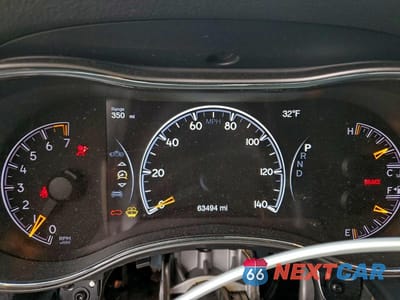 Zdjęcie 9 z 12 samochodu: 2022 JEEP GRAND CHEROKEE LIMITED VIN:1C4RJEBG1NC126322 - miniatura