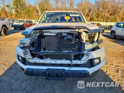 Piąte zdjęcie samochodu w środku: 2017 TOYOTA TACOMA DOUBLE CAB VIN:5TFDZ5BN1HX016367 - miniatura