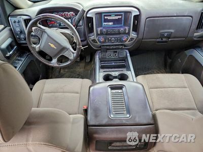 Zdjęcie 8 z 14 samochodu: 2017 CHEVROLET SILVERADO K1500 LT VIN:3GCUKREC1HG409893 - miniatura