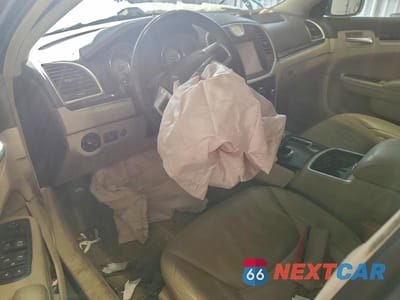 Zdjęcie 8 z 12 samochodu: 2014 CHRYSLER 300 VIN:2C3CCARGXEH120390 - miniatura