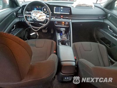 Zdjęcie 8 z 12 samochodu: 2025 HYUNDAI ELANTRA SEL VIN:KMHLS4DGXSU934132 - miniatura