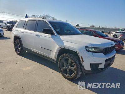 Czwarte zdjęcie samochodu z boku: 2021 JEEP GRAND CHEROKEE L LAREDO VIN:1C4RJJAG7M8211421 - miniatura