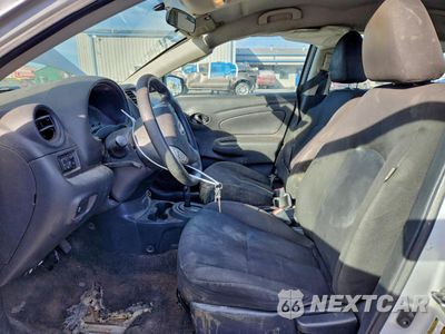 Zdjęcie 7 z 12 samochodu: 2018 NISSAN VERSA S VIN:3N1CN7AP0JL815616 - miniatura