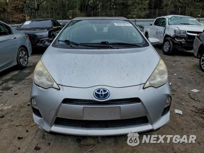 Piąte zdjęcie samochodu w środku: 2013 TOYOTA PRIUS C VIN:JTDKDTB38D1547541 - miniatura