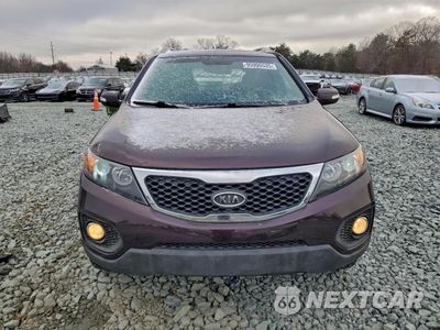 Piąte zdjęcie samochodu w środku: 2011 KIA SORENTO BASE VIN:5XYKT3A19BG150954 - miniatura