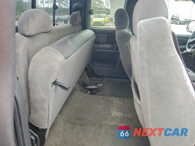 Zdjęcie 10 z 12 samochodu: 2004 CHEVROLET SILVERADO K1500 VIN:1GCEK19T44E285121 - miniatura