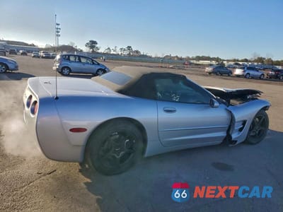Trzecie zdjęcie samochodu z tyłu: 2002 CHEV CORVETTE VIN:1G1YY32G625101064 - miniatura