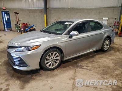 2024 TOYOTA CAMRY LE 4T1R11AK1RU886549 - główne zdjęcie licytacji z USA - miniatura