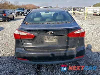 Zdjęcie 6 z 12 samochodu: 2015 KIA FORTE LX VIN:KNAFK4A62F5429034 - miniatura