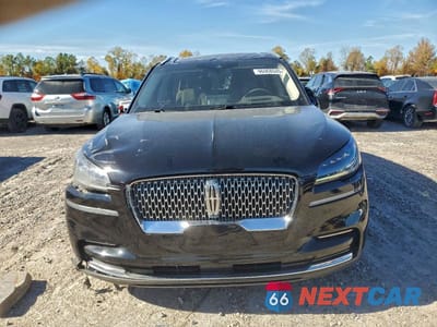 Piąte zdjęcie samochodu w środku: 2023 LINCOLN AVIATOR RESERVE VIN:5LM5J7WC7PGL14798 - miniatura