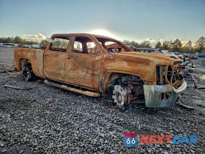 Czwarte zdjęcie samochodu z boku: 2018 GMC SIERRA K2500 HEAVY DUTY VIN:1GT12REY4JF196329 - miniatura