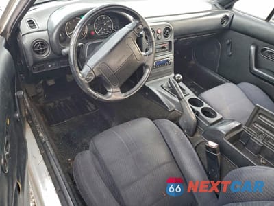 Zdjęcie 8 z 14 samochodu: 1991 MAZDA MX-5 MIATA VIN:JM1NA3519M1233414 - miniatura