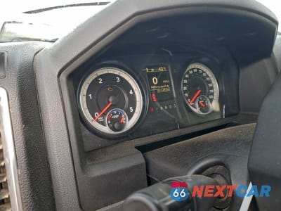 Zdjęcie 9 z 12 samochodu: 2014 RAM 2500 SLT VIN:3C6UR5DL8EG223924 - miniatura