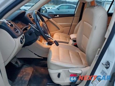 Zdjęcie 7 z 13 samochodu: 2017 VOLKSWAGEN TIGUAN S VIN:WVGAV7AX9HK022794 - miniatura