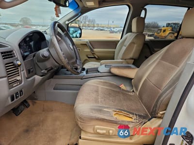 Zdjęcie 7 z 15 samochodu: 2004 NISSAN ARMADA SE VIN:5N1AA08A84N710895 - miniatura