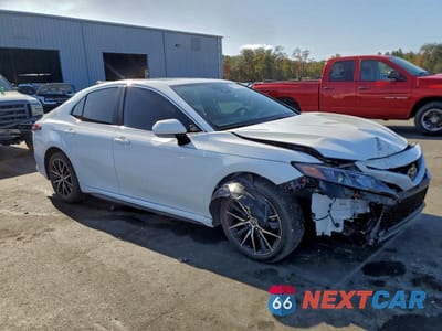Czwarte zdjęcie samochodu z boku: 2024 TOYOTA CAMRY SE VIN:4T1S11AKXRU855821 - miniatura