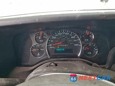 Zdjęcie 9 z 13 samochodu: 2013 GMC SAVANA G3500 DELIVERY VAN VIN:1GTZ7TBG3D1184008 - miniatura