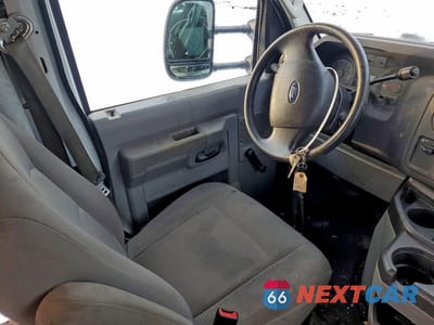 Zdjęcie 7 z 12 samochodu: 2009 FORD E350 BOX TRUCK VIN:1FDSE35L39DA18668 - miniatura