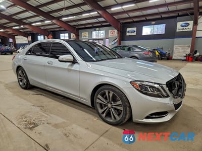 Czwarte zdjęcie samochodu z boku: 2015 MERCEDES-BENZ S 550 VIN:WDDUG8CB1FA143315 - miniatura
