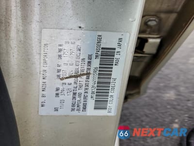 Zdjęcie 12 z 12 samochodu: 2004 MAZDA 3 I VIN:JM1BK12F441115906 - miniatura