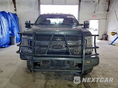 Piąte zdjęcie samochodu w środku: 2017 FORD F250 SUPER DUTY VIN:1FT7W2BT8HEE31958 - miniatura