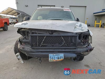 Piąte zdjęcie samochodu w środku: 1999 CHEVROLET SILVERADO VIN:2GCEC19T2X1223641 - miniatura