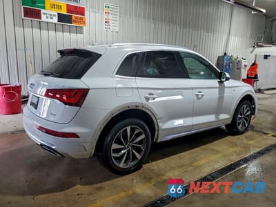 Trzecie zdjęcie samochodu z tyłu: 2022 AUDI Q5 PREMIUM PLUS 45 VIN:WA1EAAFY4N2019842 - miniatura