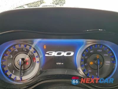 Zdjęcie 9 z 14 samochodu: 2019 CHRYSLER 300 S VIN:2C3CCABG5KH654015 - miniatura