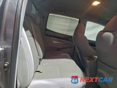 Zdjęcie 10 z 13 samochodu: 2011 TOYOTA TACOMA DOUBLE CAB VIN:3TMLU4EN7BM064887 - miniatura