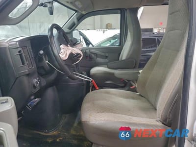 Zdjęcie 7 z 12 samochodu: 2020 GMC SAVANA G2500 VIN:1GTW7AFG2L1141828 - miniatura