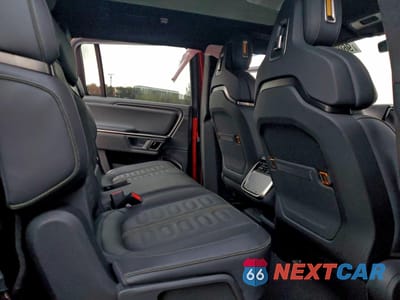 Zdjęcie 10 z 14 samochodu: 2024 RIVIAN R1S ADVENTURE VIN:7PDSGCBA1RN029852 - miniatura