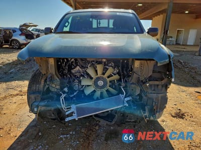 Piąte zdjęcie samochodu w środku: 2024 NISSAN TITAN SV VIN:1N6AA1EF8RN113101 - miniatura