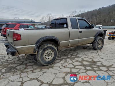 Trzecie zdjęcie samochodu z tyłu: 2001 CHEVROLET S TRUCK S10 VIN:1GCCT19W618113052 - miniatura